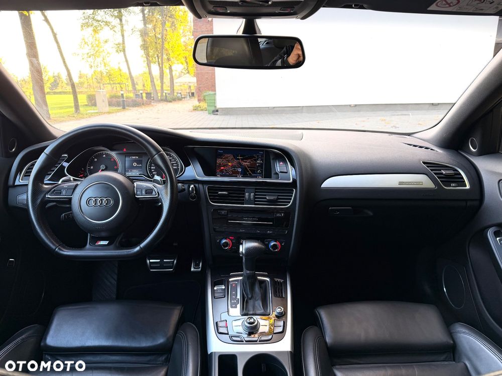 Audi A4 Avant 2.0 TDI DPF clean diesel quattro S tronic S line Sportpaket - 13