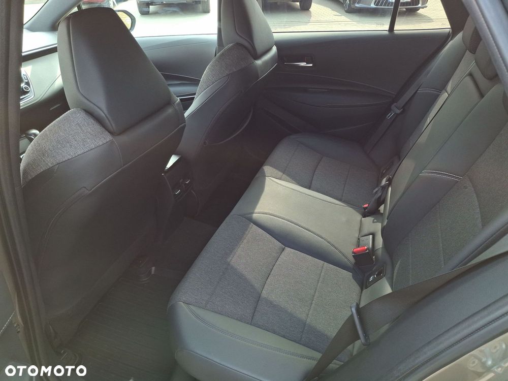 Toyota Corolla 2.0 Hybrid Comfort - 10