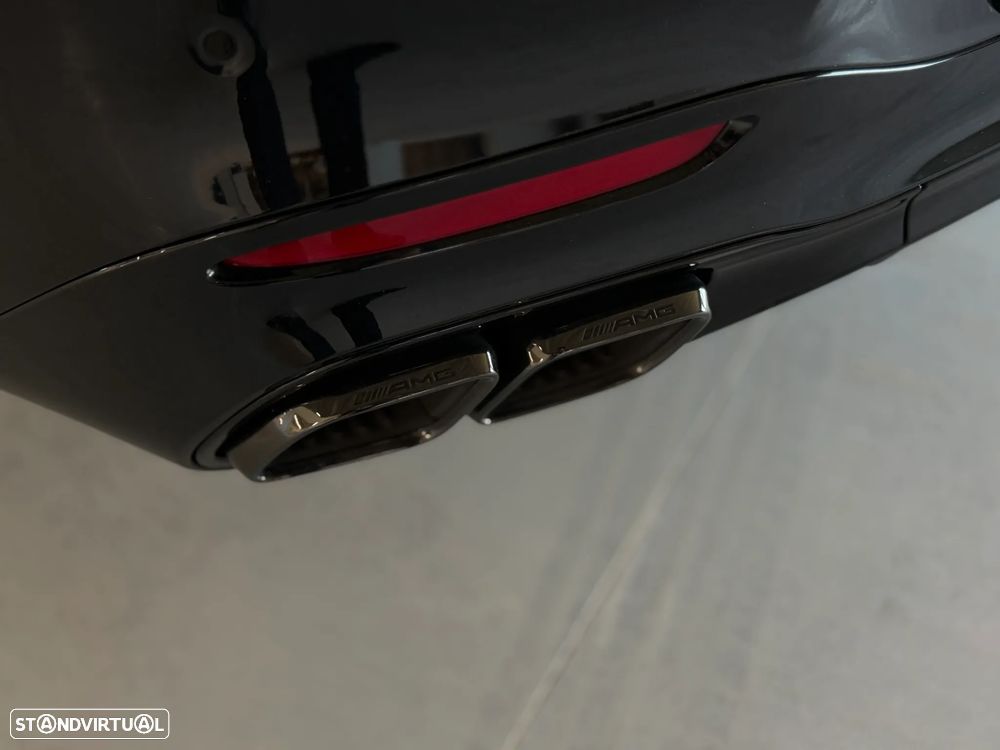 Mercedes-Benz SL 63 AMG 4Matic+ - 6