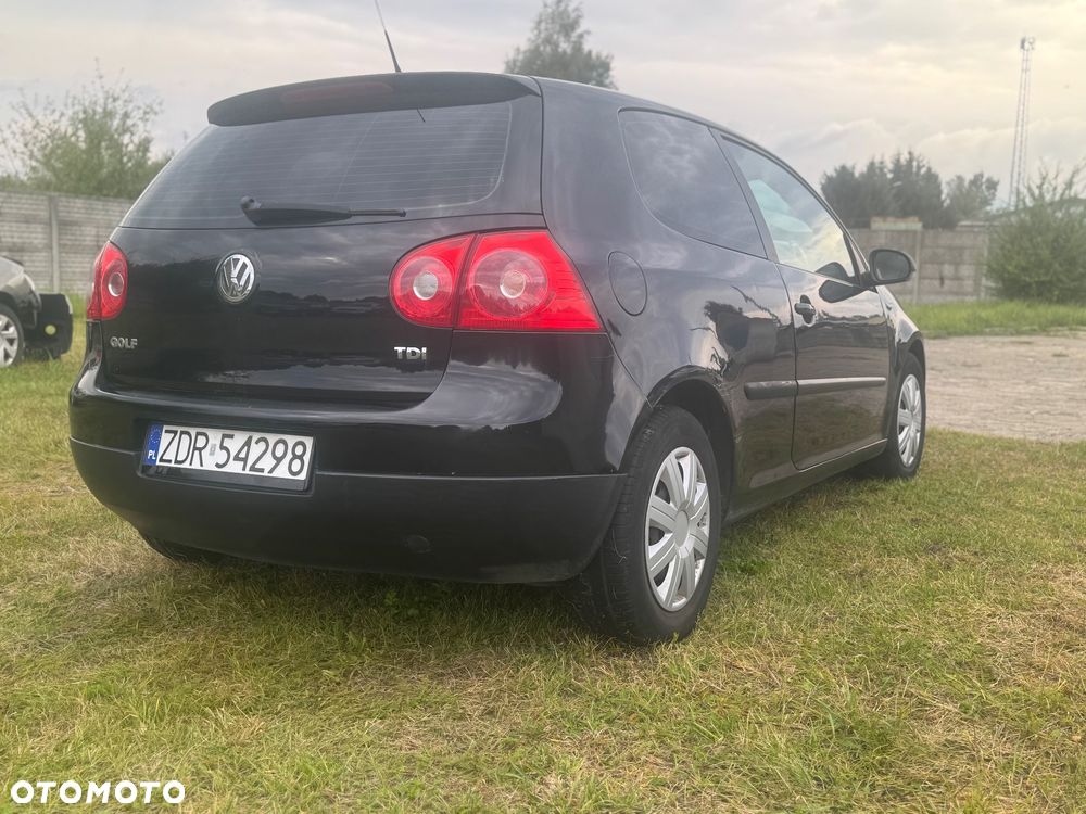 Volkswagen Golf 1.9 TDI DPF Trendline - 6