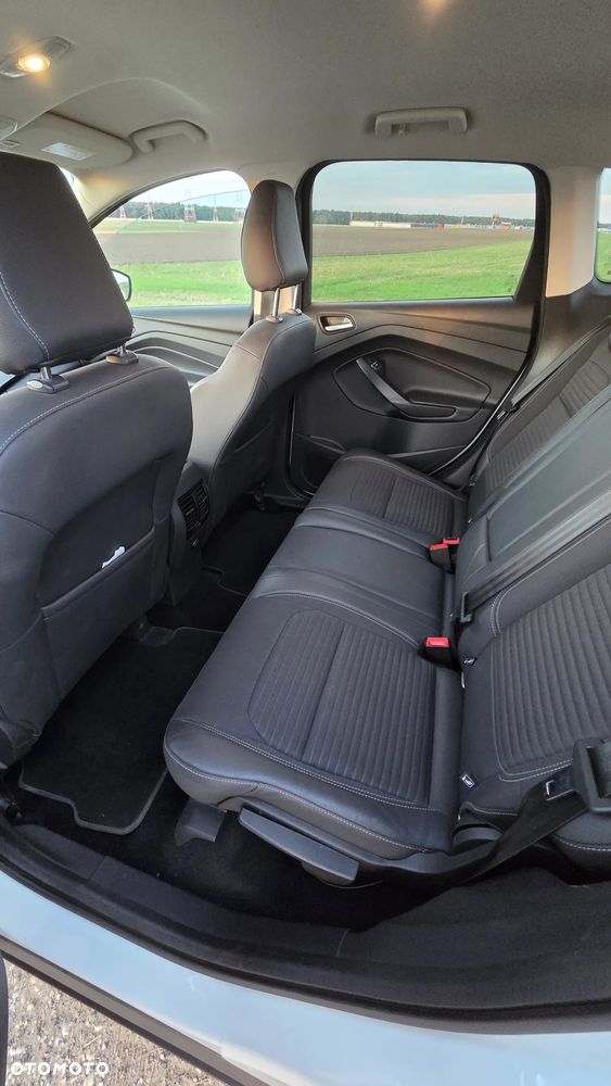 Ford Kuga - 23