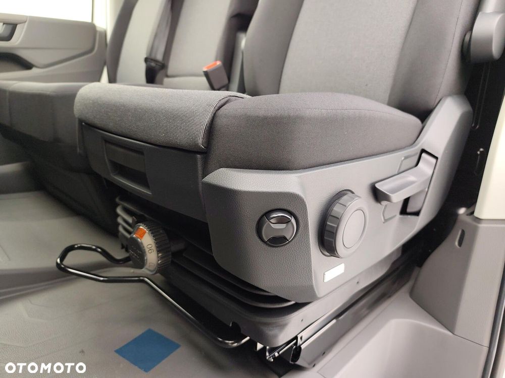 Volkswagen Crafter 35 Furgon, 2,0 TDI SCR 177KM,  6-bieg man., r.o: 4490 mm - 16