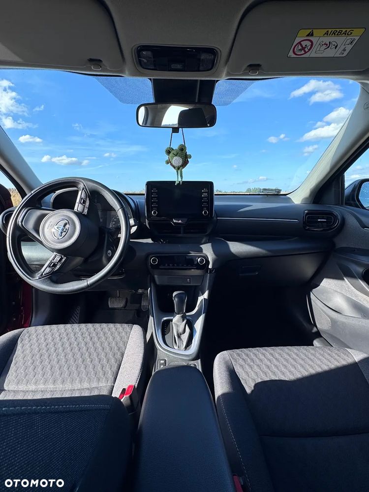 Toyota Yaris - 10