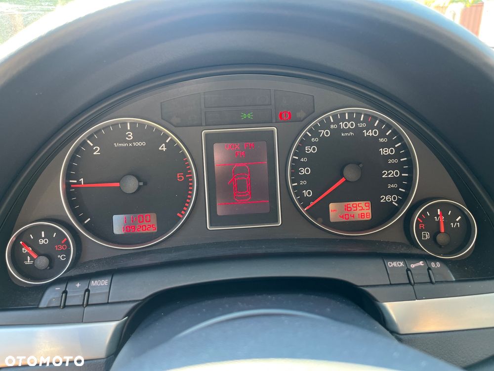 Audi A4 Limousine 2.0 TDI - 6