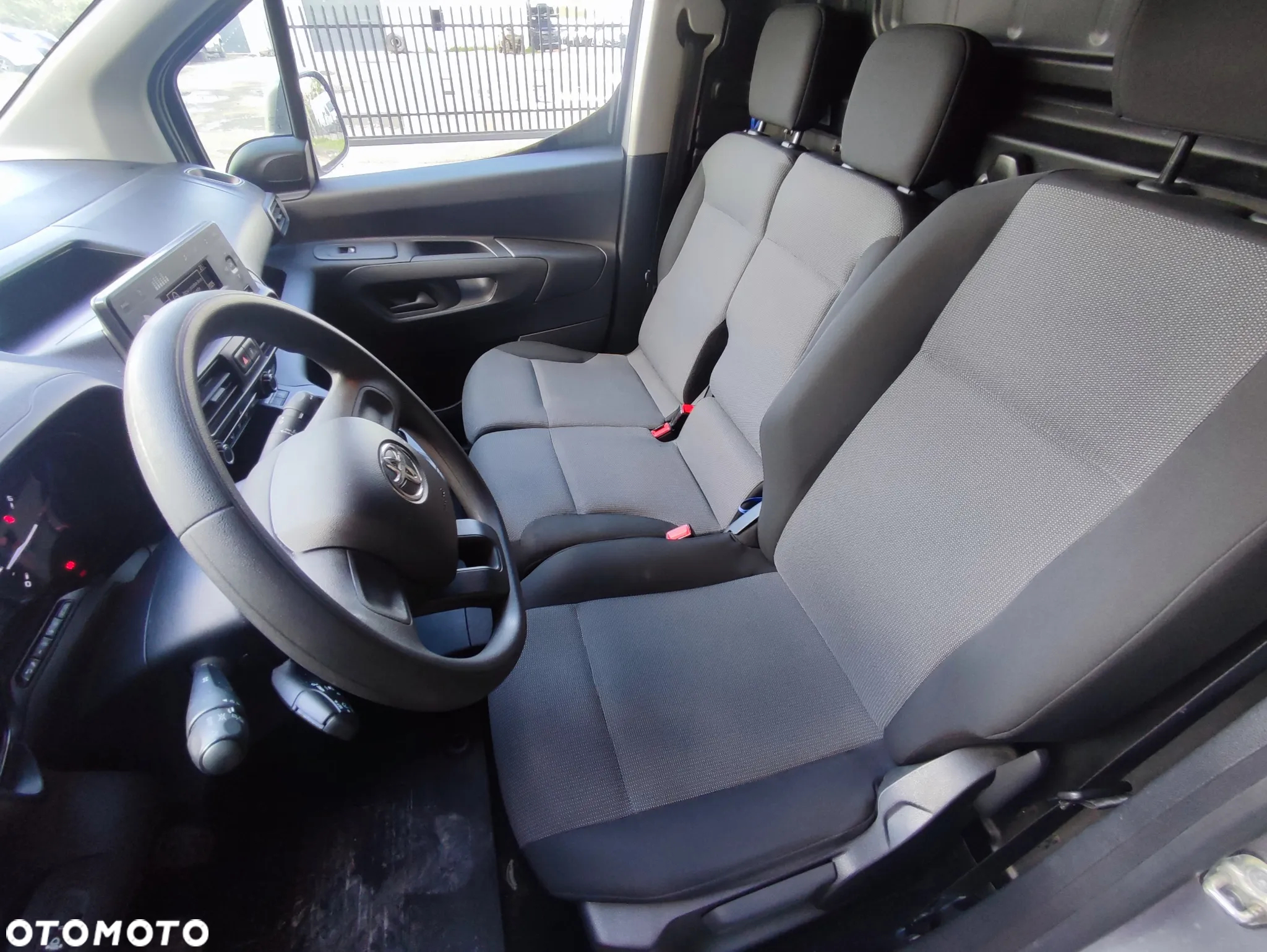 Toyota Proace City - 12