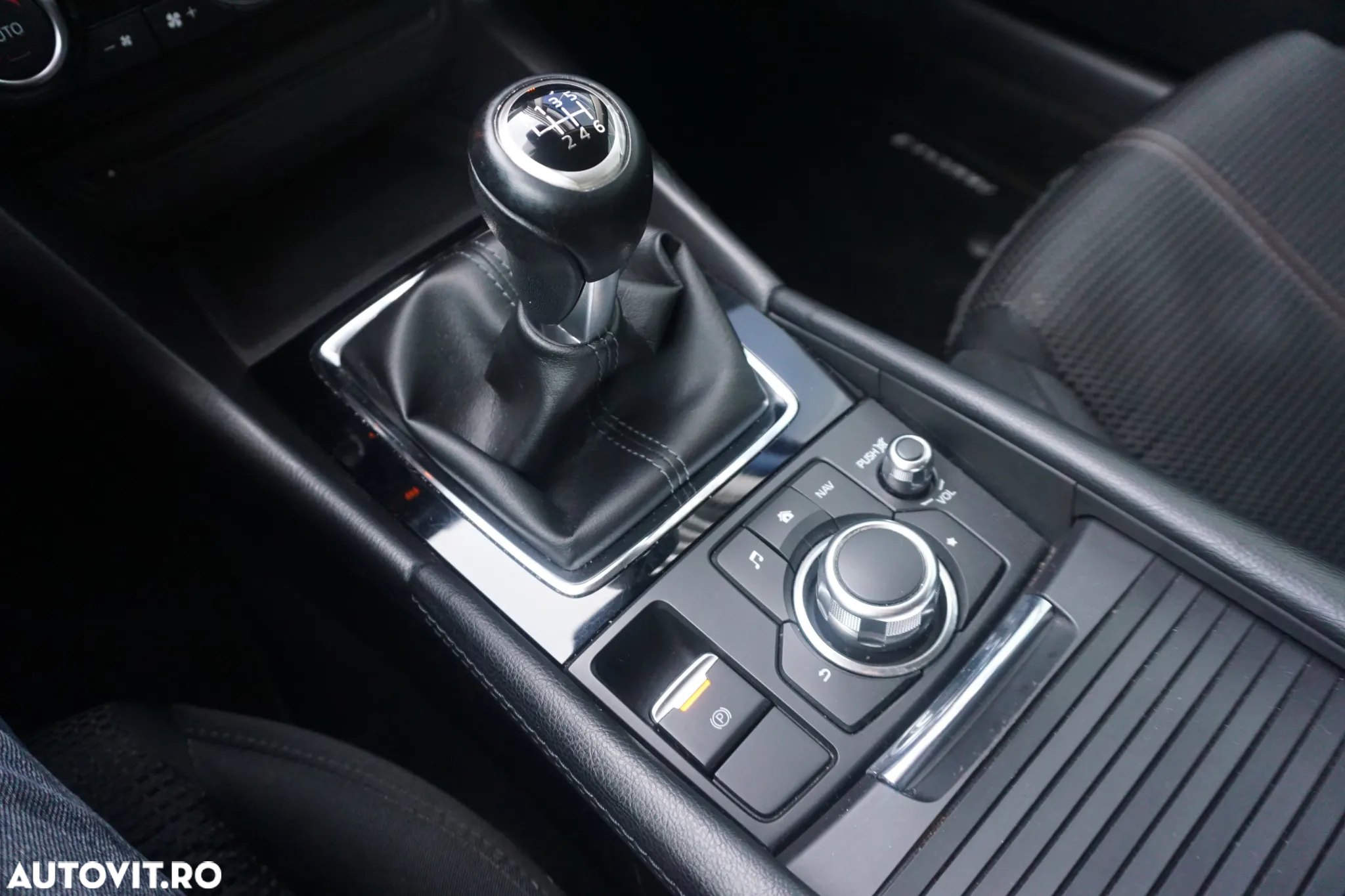 Mazda 3 - 12