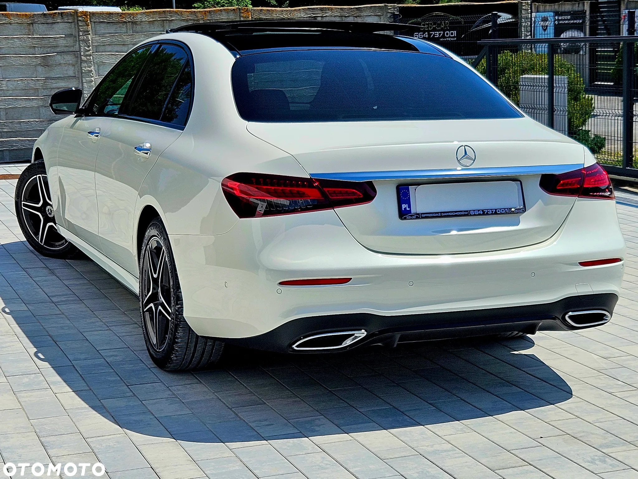 Mercedes-Benz Klasa E 220 d 4-Matic 9G-TRONIC - 4