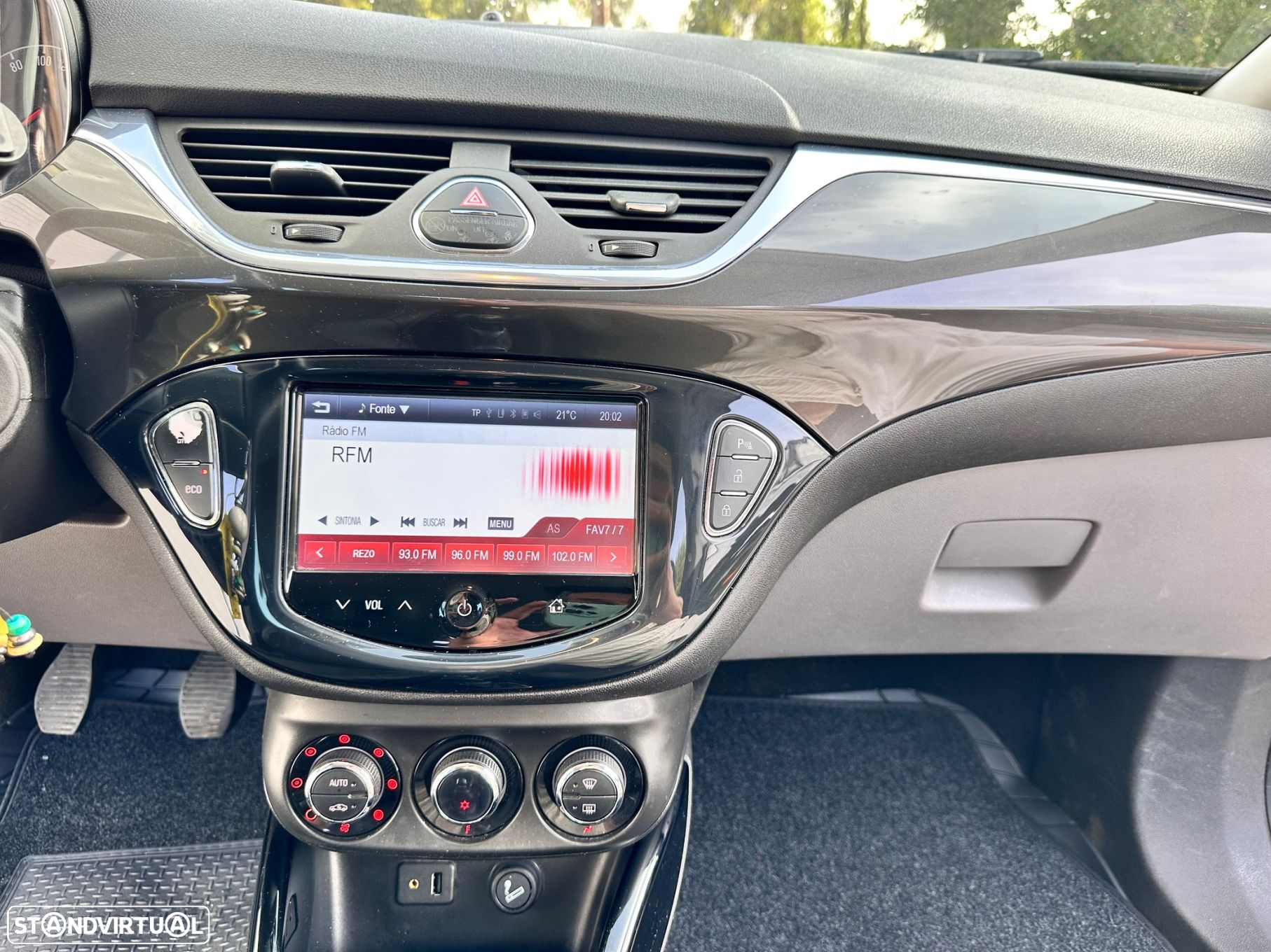 Opel Corsa 1.4 Cosmo - 21