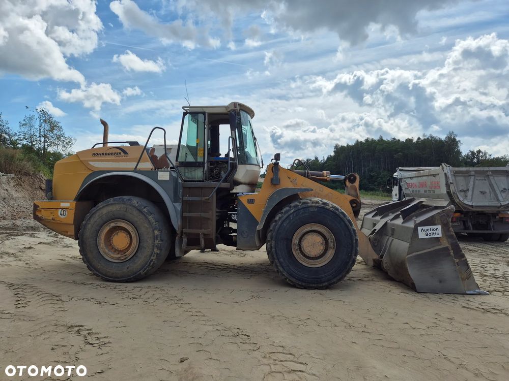 Liebherr L 564 - 2