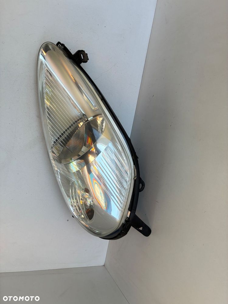 FIAT GRANDE PUNTO LAMPA PRZÓD PRZEDNIA LEWA  EUROPA - 10