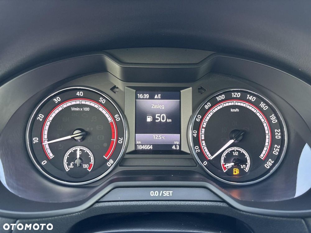 Skoda Octavia 2.0 TSI RS - 22