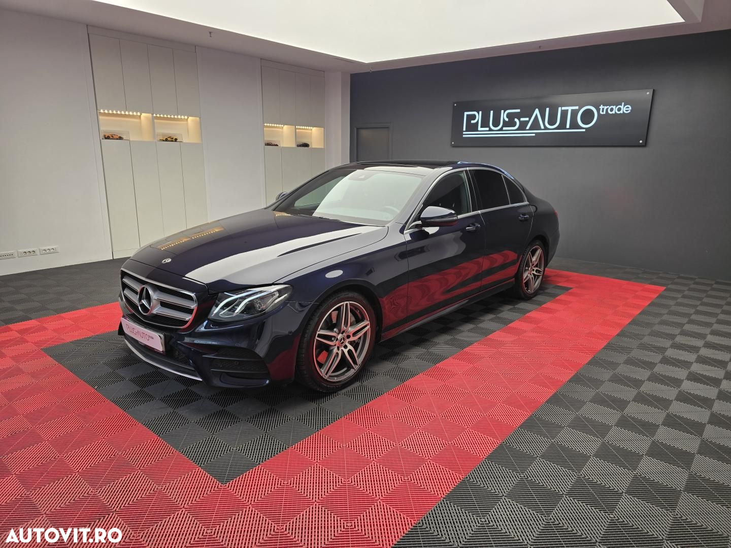 Mercedes-Benz E - 4