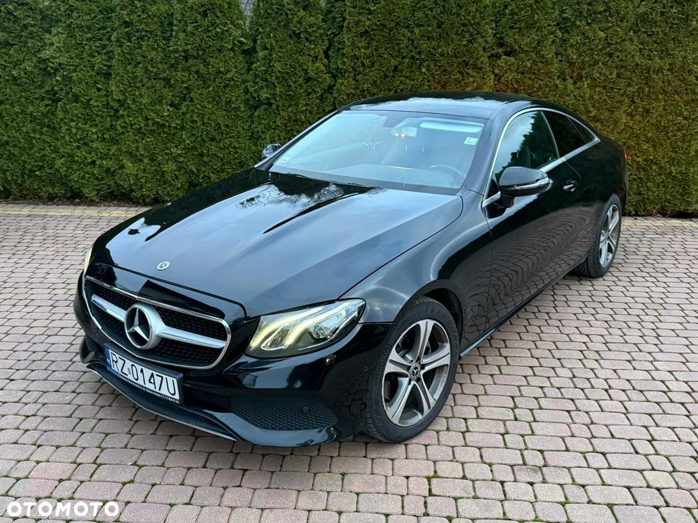 Mercedes-Benz Klasa E 200 4-Matic 9G-TRONIC - 2