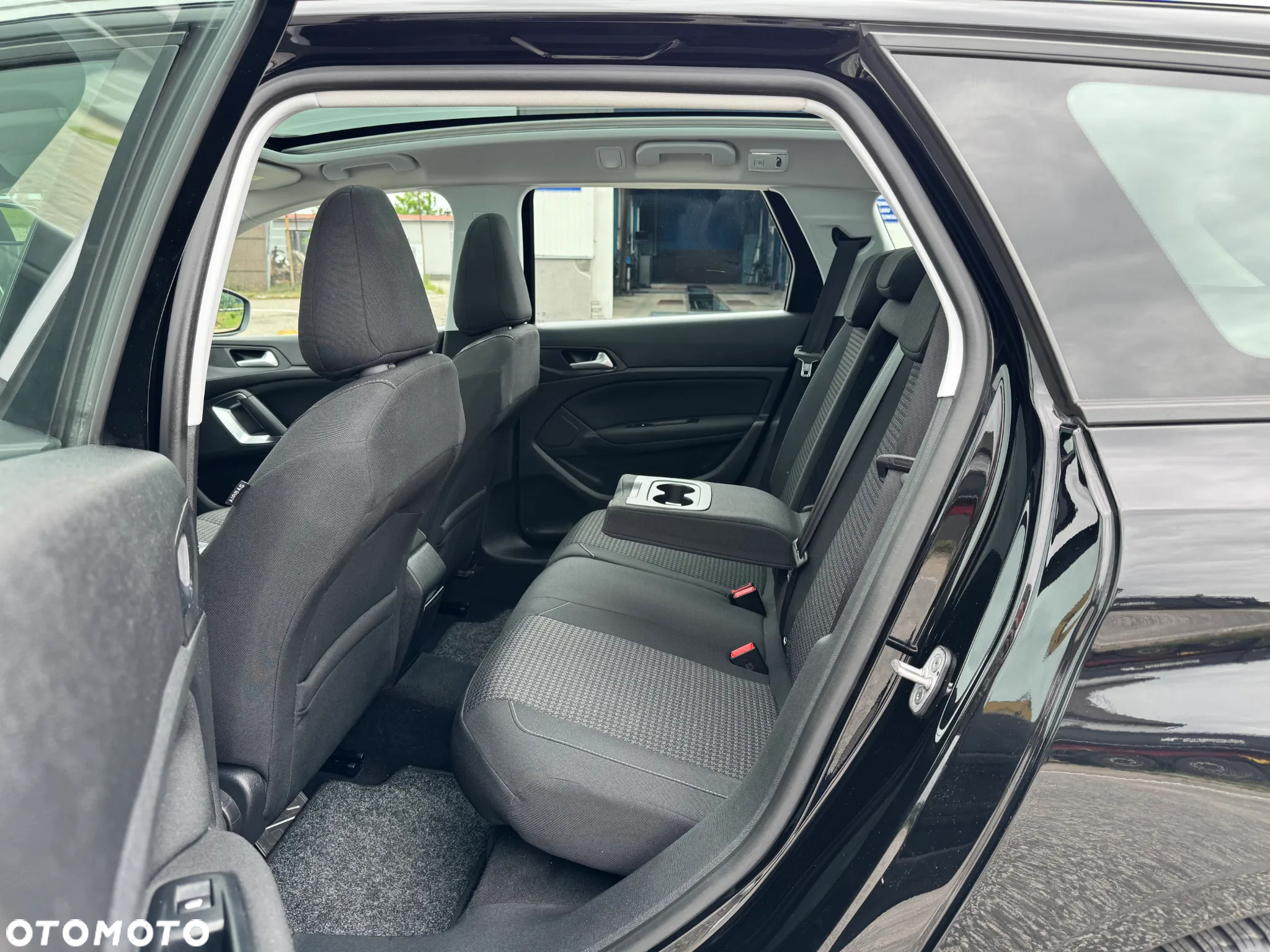 Peugeot 308 SW BlueHDi 130 EAT8 Stop & Start Allure Business-Paket - 5
