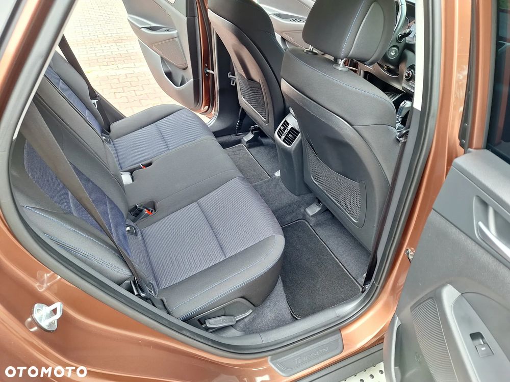 Hyundai Tucson blue 1.7 CRDi 2WD DCT Premium - 12