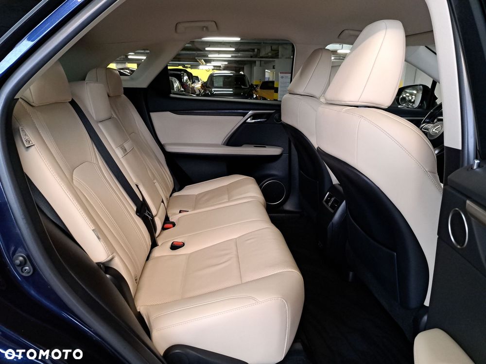 Lexus RX - 13