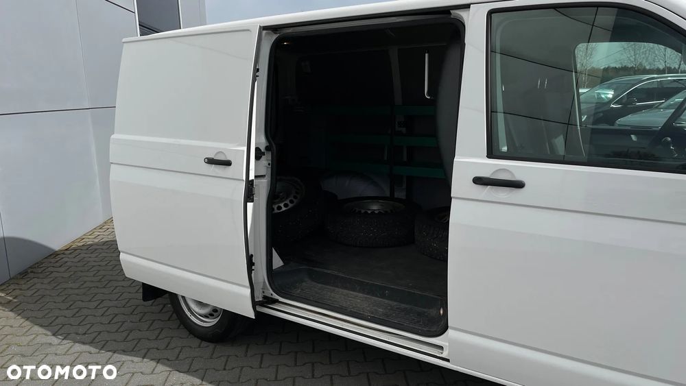 Volkswagen Transporter - 11