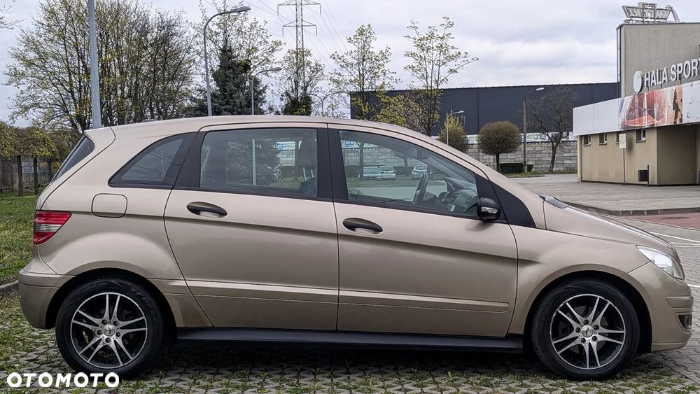 Mercedes-Benz Klasa B 180 CDI - 28