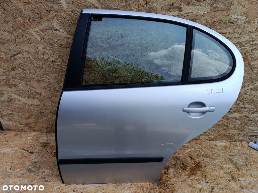 SEAT TOLEDO 2 II DRZWI TYŁ LEWY LEWE KOD LAK LS5N - 1