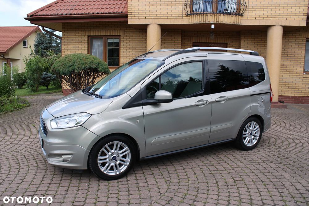 Ford Tourneo Courier 1.5 TDCi Trend - 4