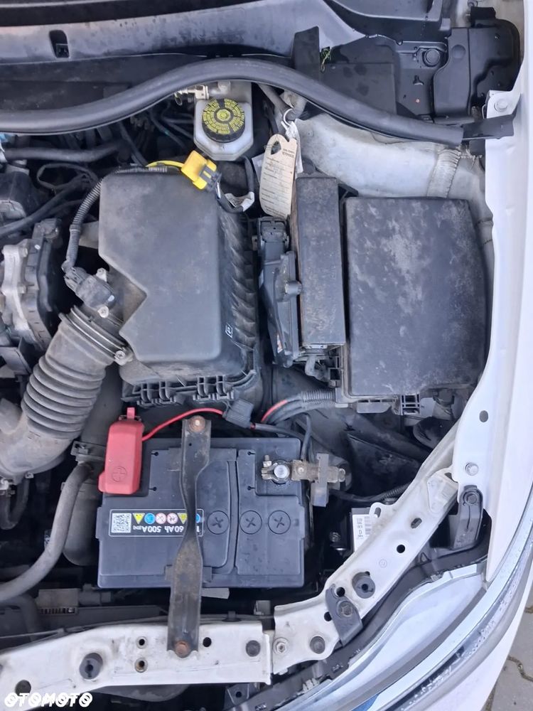 Toyota Auris 1.6 Active - 16