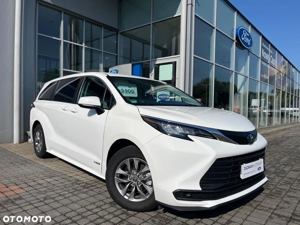 Toyota Sienna - 1