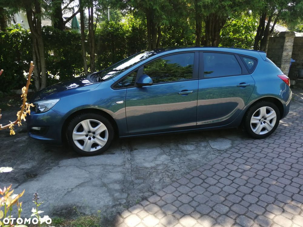 Opel Astra 1.4 Turbo - 2