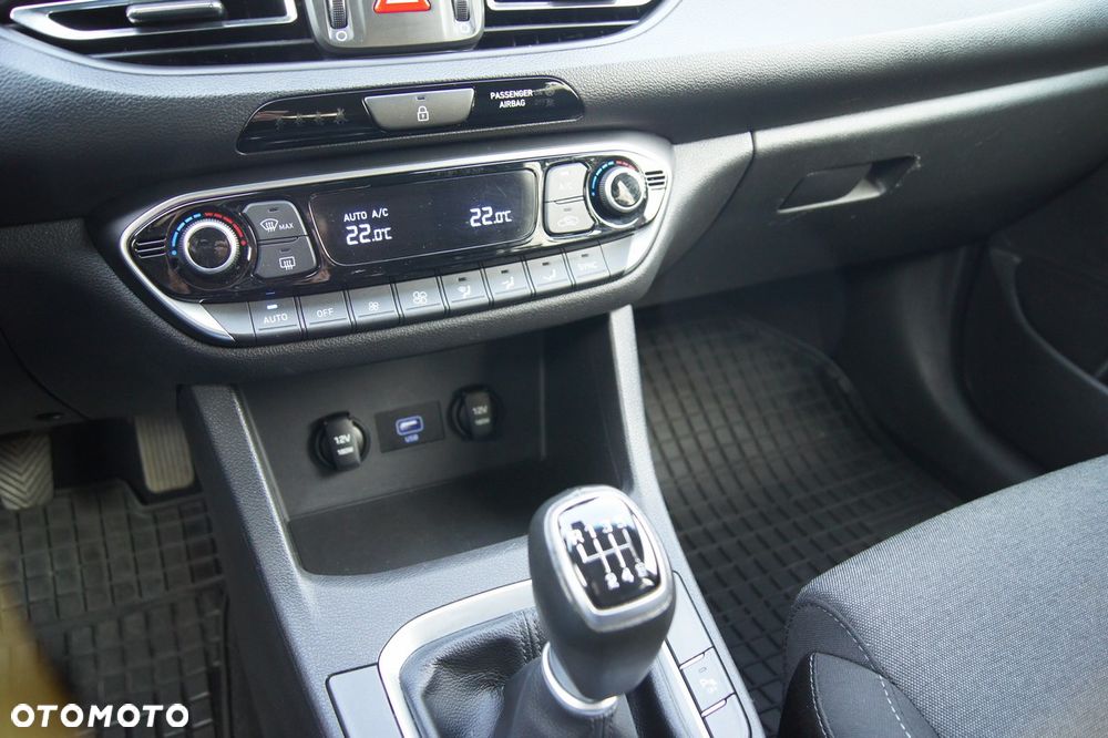 Hyundai i30 1.6 D Comfort - 17