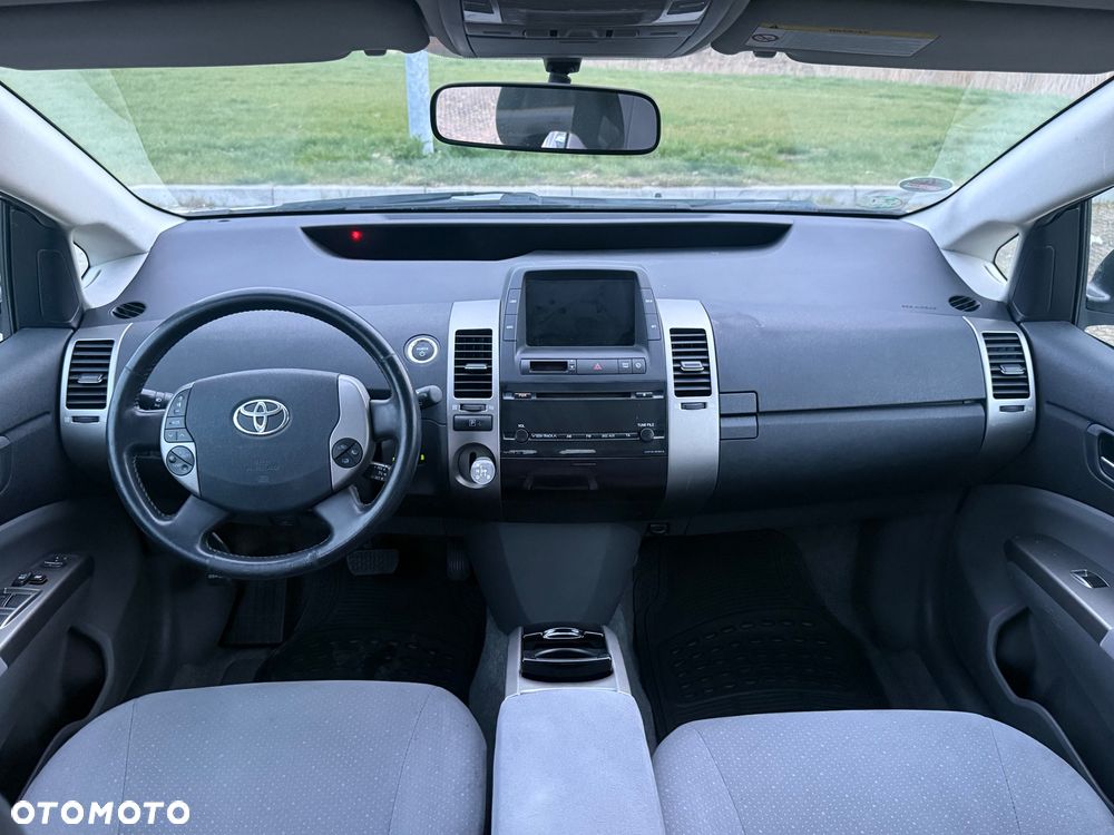 Toyota Prius 1.5 VVT-i Sol (nav) - 24
