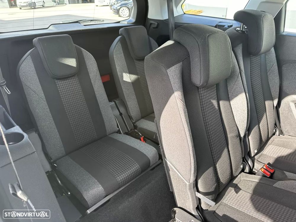 Peugeot 5008 1.2 PureTech Allure Pack - 56