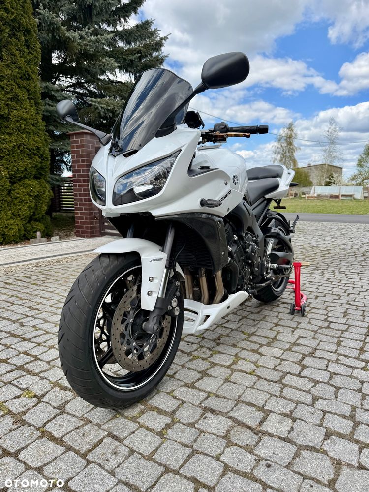 Yamaha FZ - 20