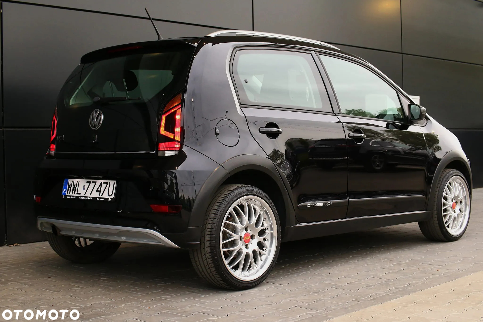 Volkswagen up! - 5