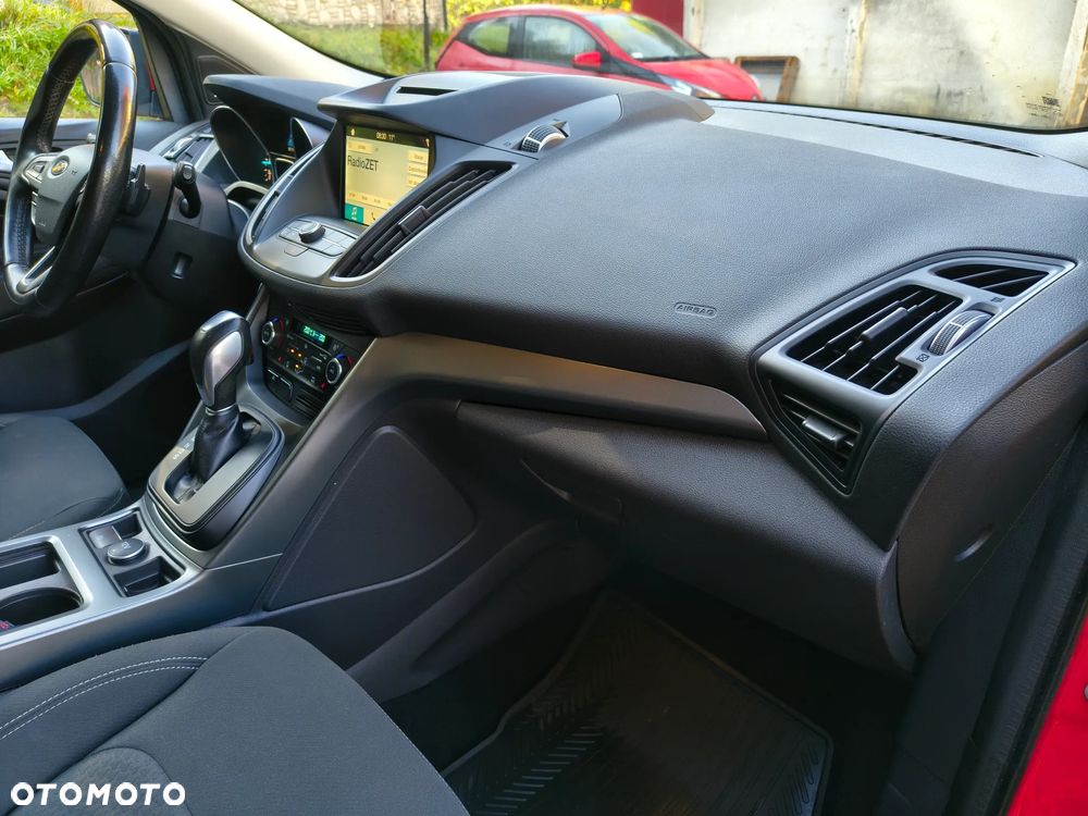 Ford Kuga - 25