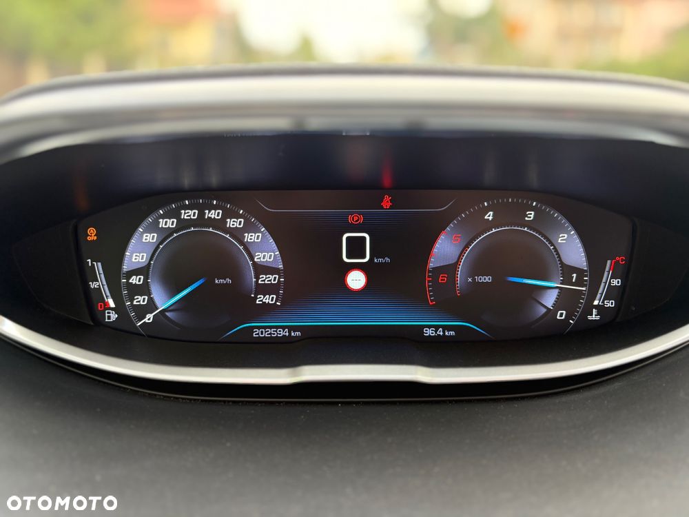 Peugeot 5008 HDI 115 Active - 19
