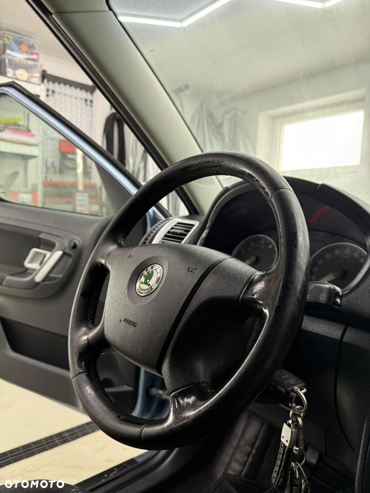 Skoda Roomster 1.4 16V Scout PLUS EDITION - 20