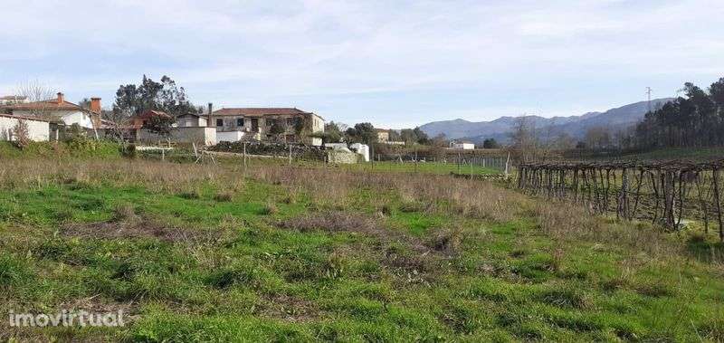 Terreno com área urbanizável - Grande imagem: 3/11