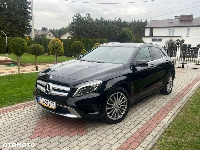 Mercedes-Benz GLA 220 CDI - 2