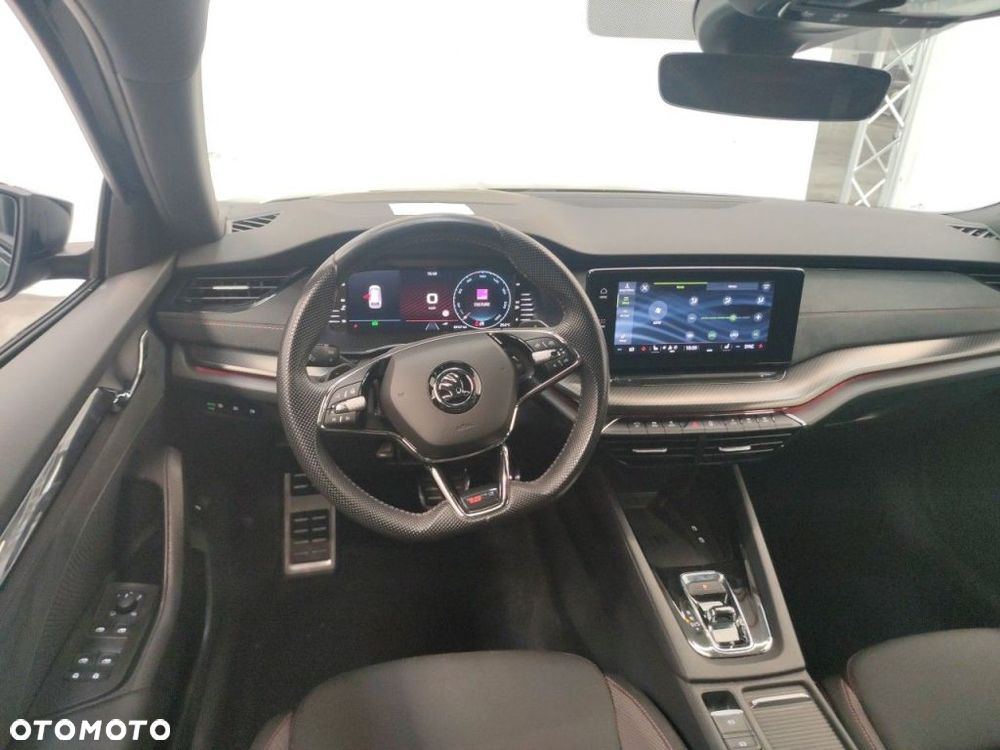 Skoda Octavia 2.0 TDI RS DSG - 11