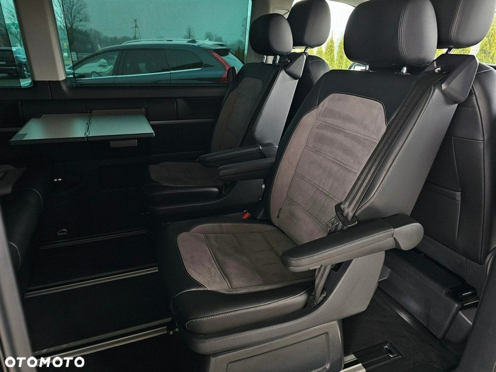 Volkswagen Multivan - 37