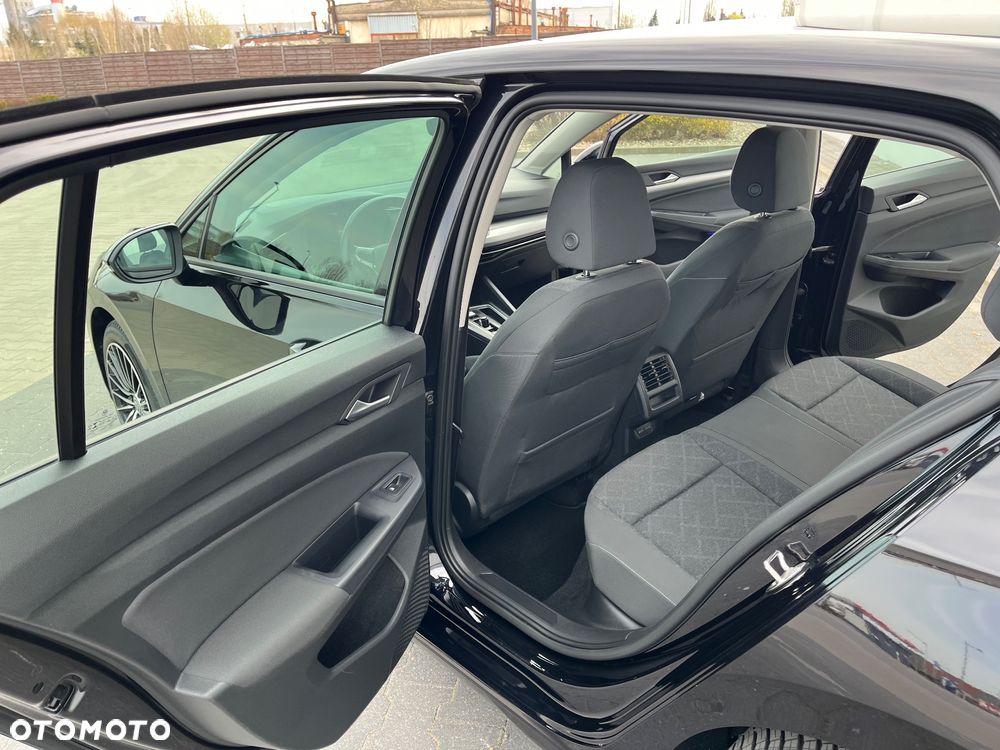 Volkswagen Golf 1.5 eTSI EVO Active DSG - 6