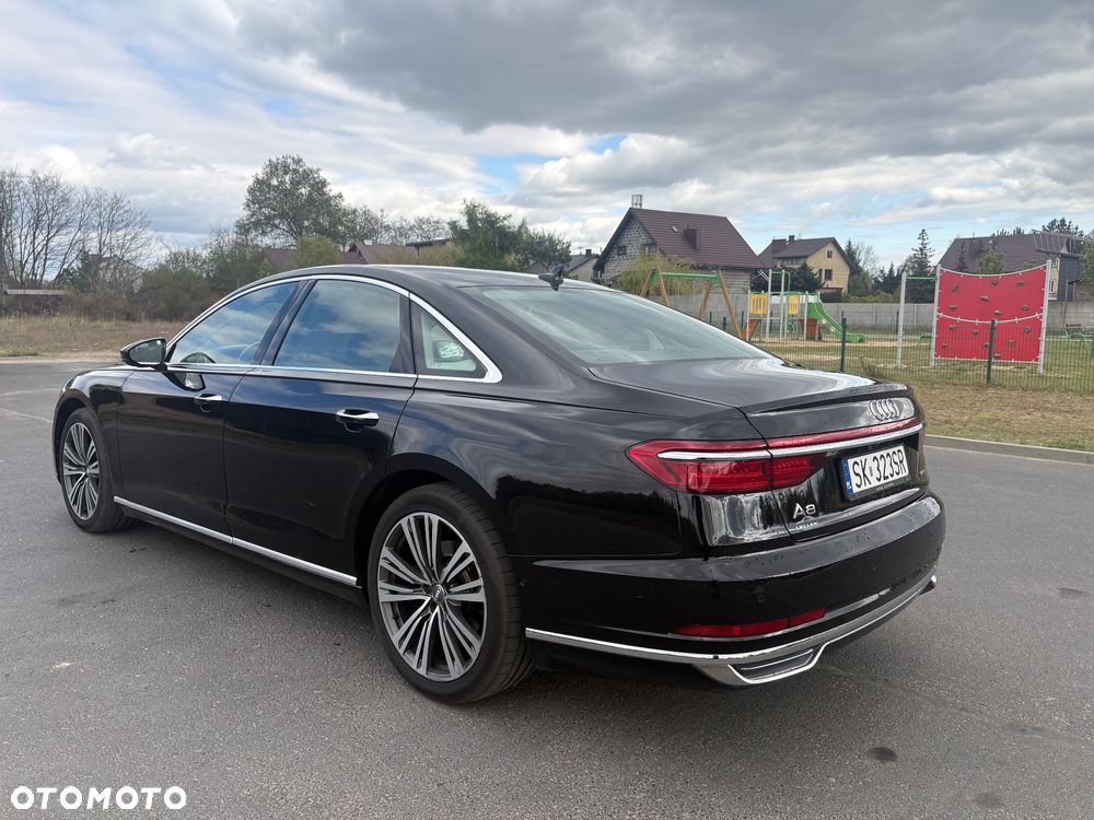 Audi A8 - 6