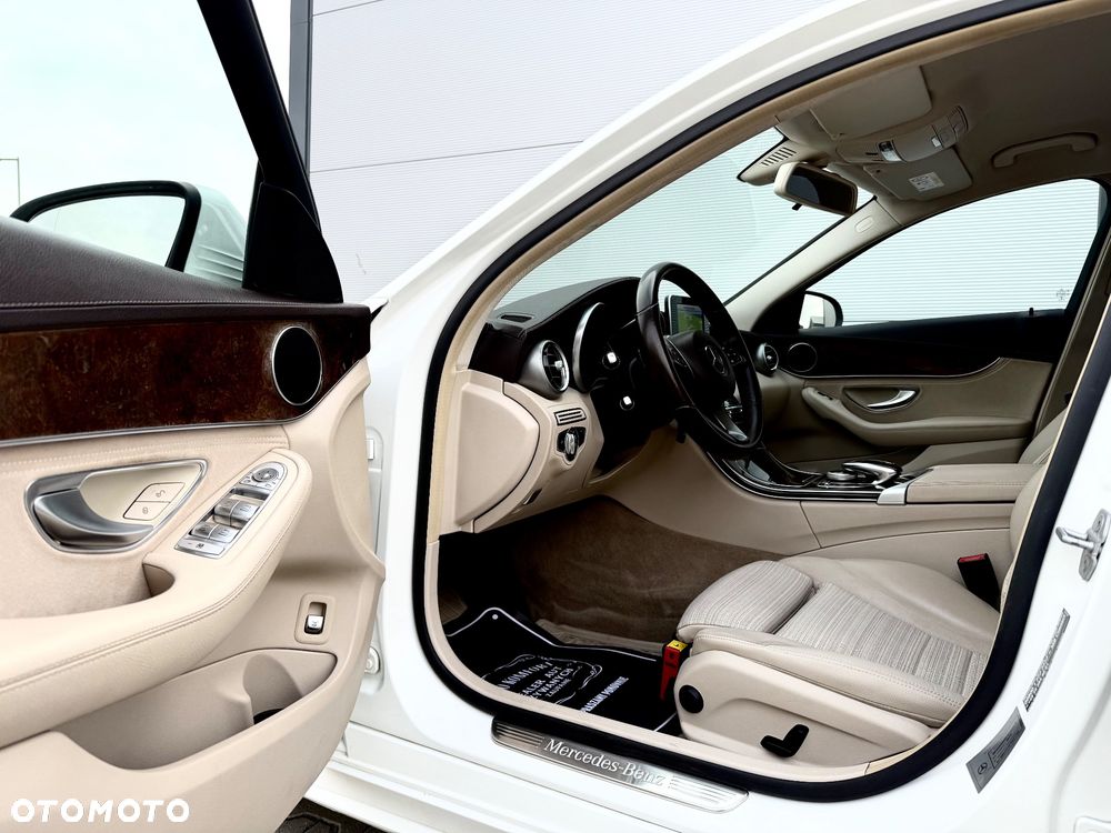 Mercedes-Benz Klasa C - 19