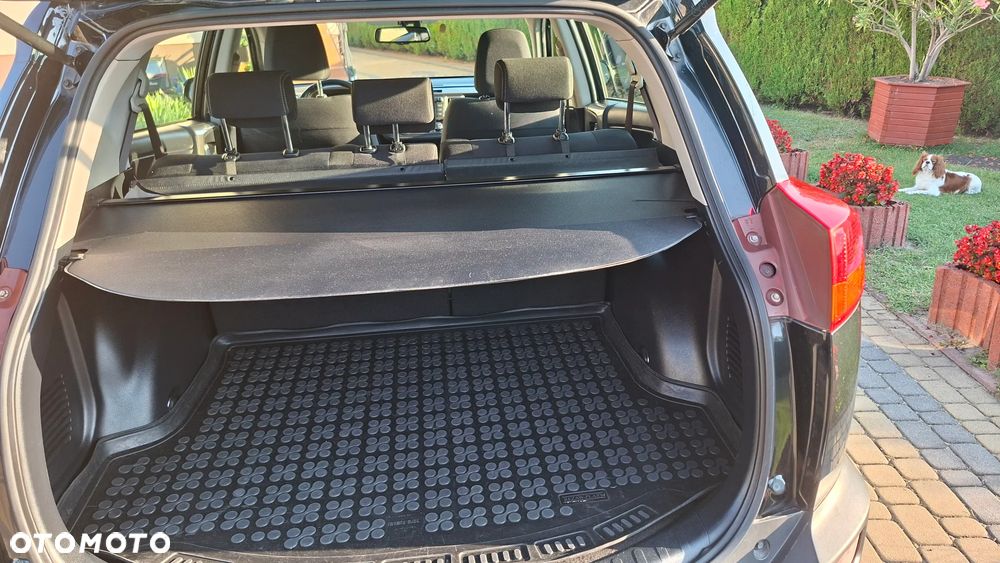 Toyota RAV4 2.0 D-4D Premium - 13