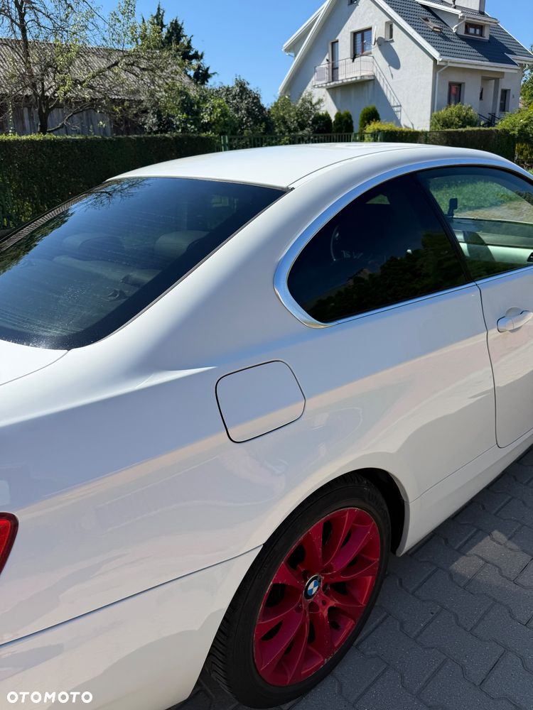 BMW Seria 3 330d - 10
