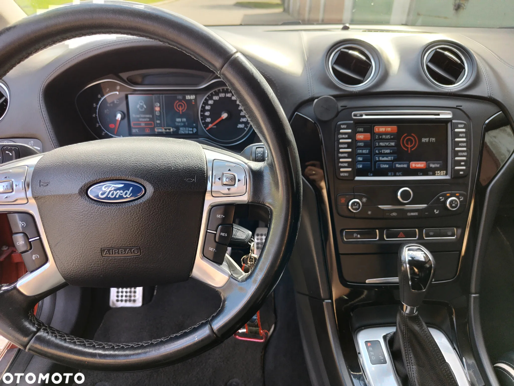 Ford Mondeo - 10