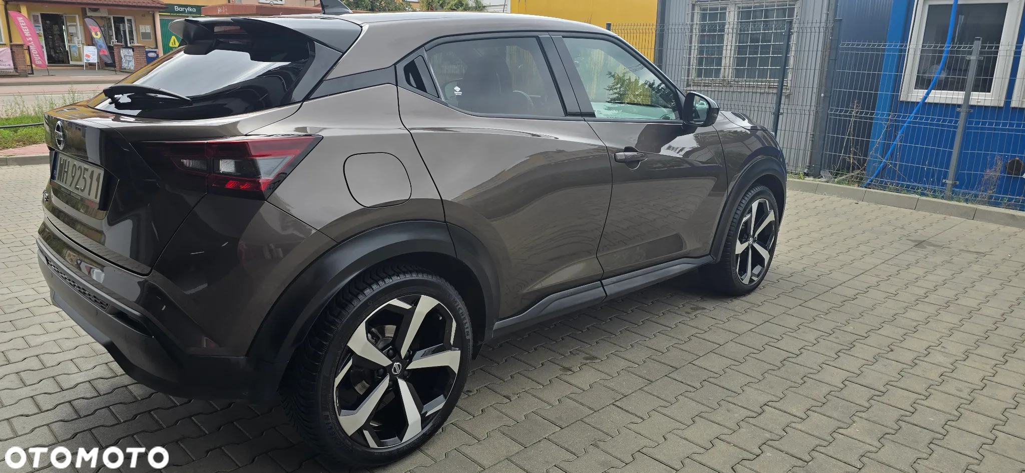 Nissan Juke 1.0 DIG-T Tekna - 3