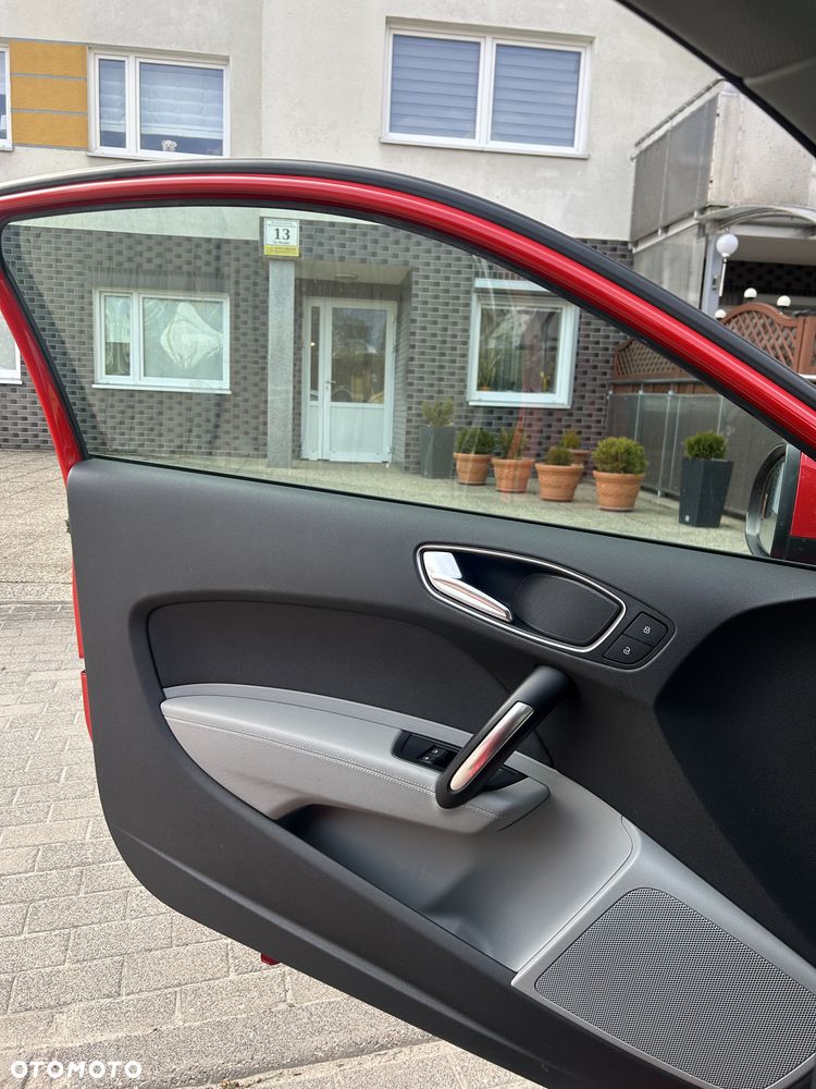 Audi A1 3-drzwiowe 1.4 TFSI S tronic Ambition - 17