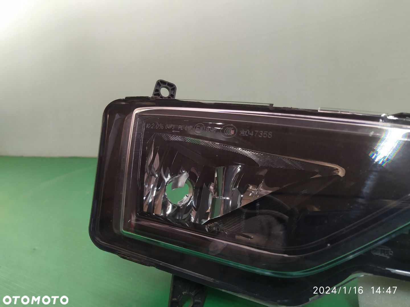 HALOGEN PRAWY VW GOLF SPORTSVAN 510941662 oryg - 2