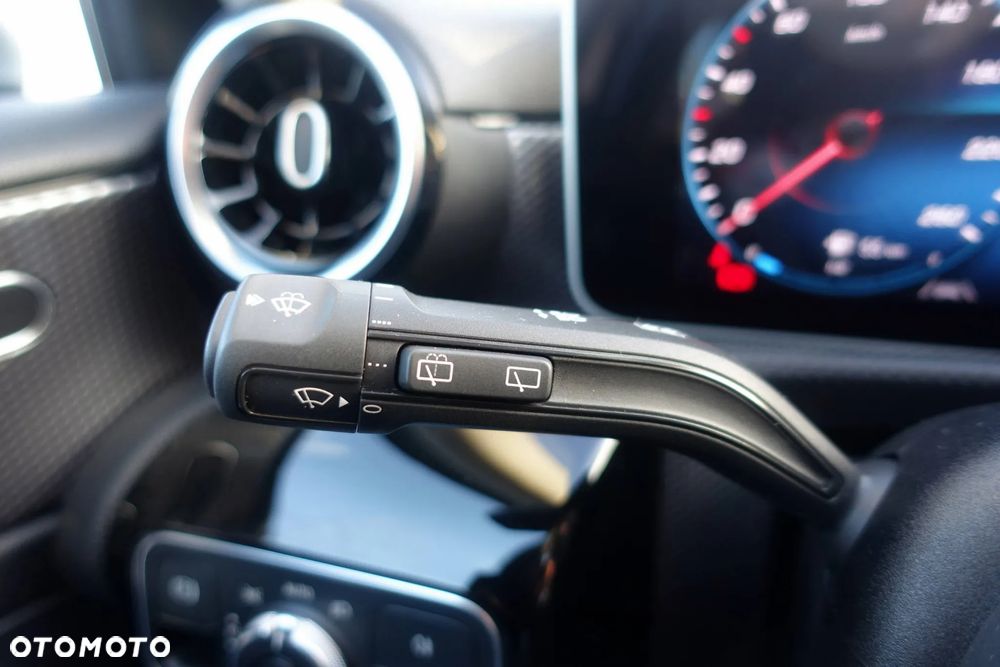 Mercedes-Benz Klasa A 180 d 7G-DCT Progressive - 26