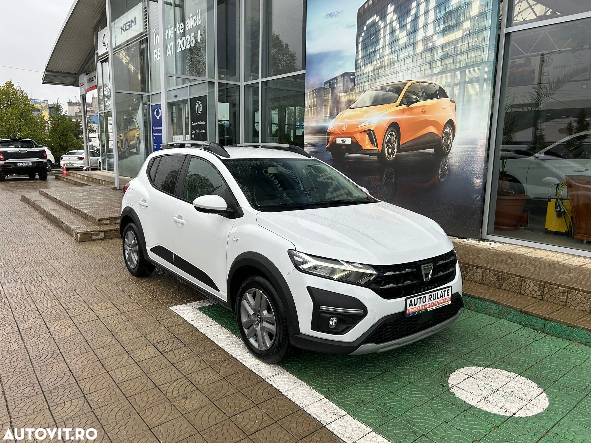 Dacia Sandero Stepway TCe 90 MT6 Comfort - 1